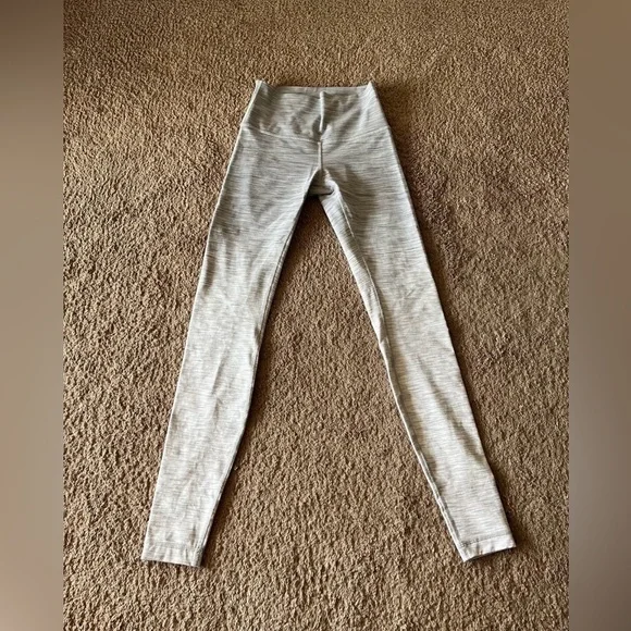 Women’s Lululemon High Rise Tight Gray Melange Ombré Leggings - Picture 2 of 8